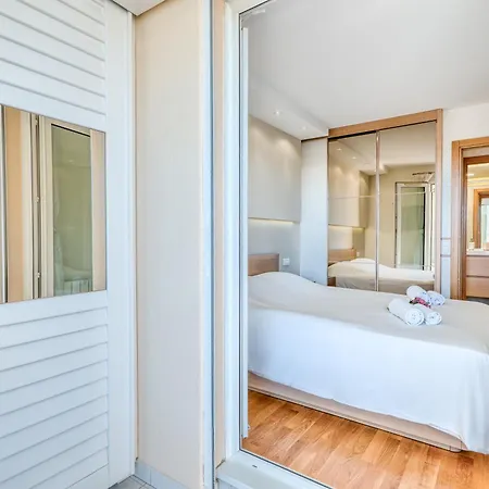 Lägenhet Port Azur Sea View - Happy