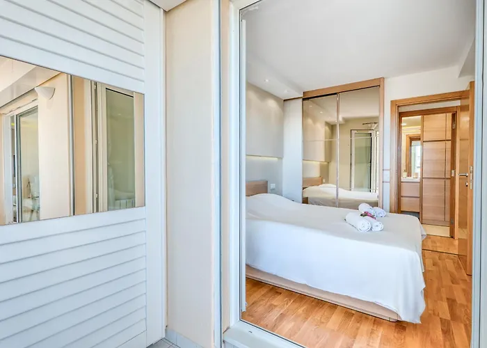 Appartement Port Azur Sea View - Happy