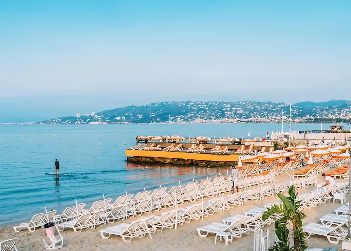 Port Azur Sea View - Happy